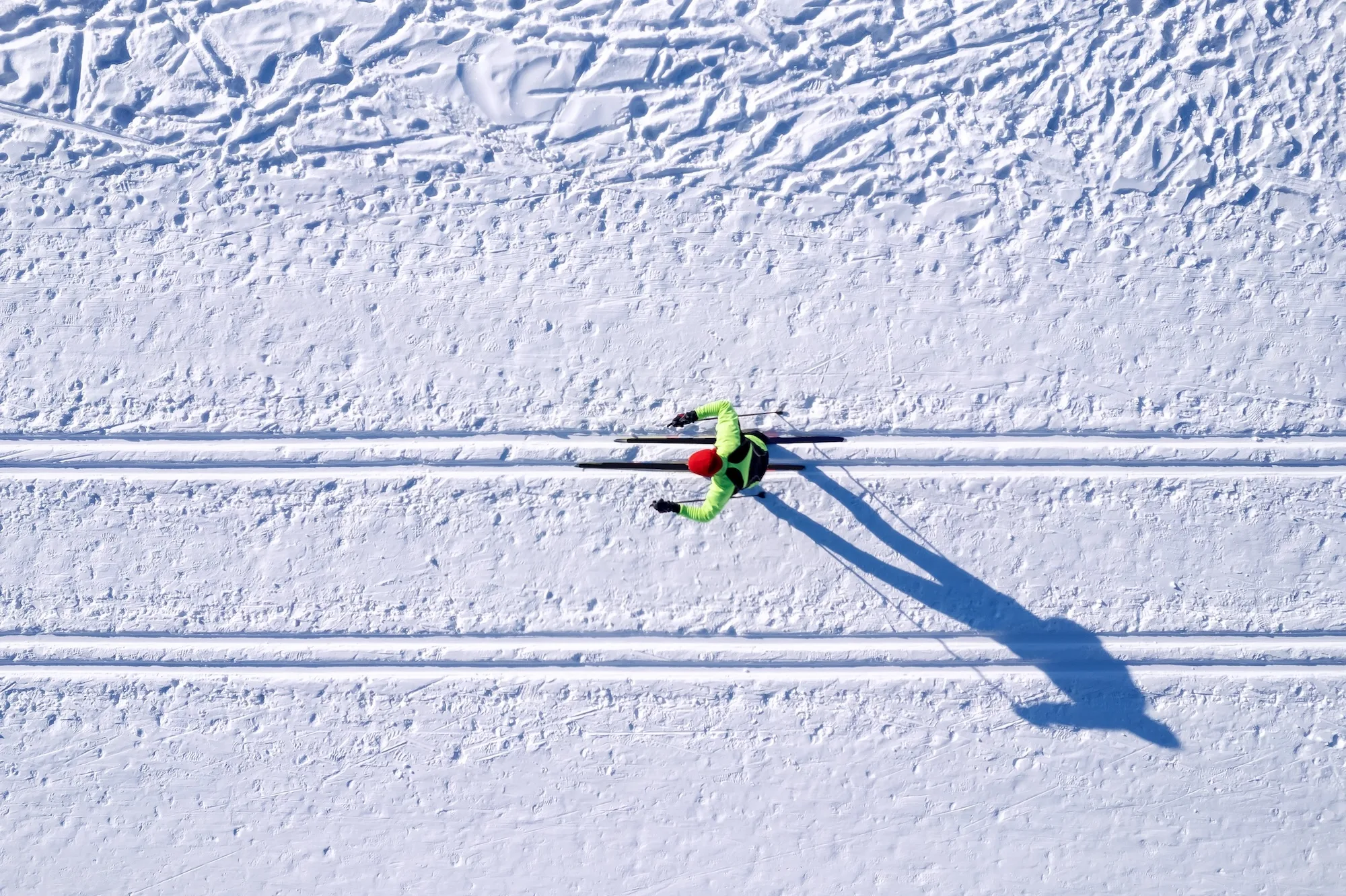 wintersportscompetitionscrosscountryskisglideonfreshsnow