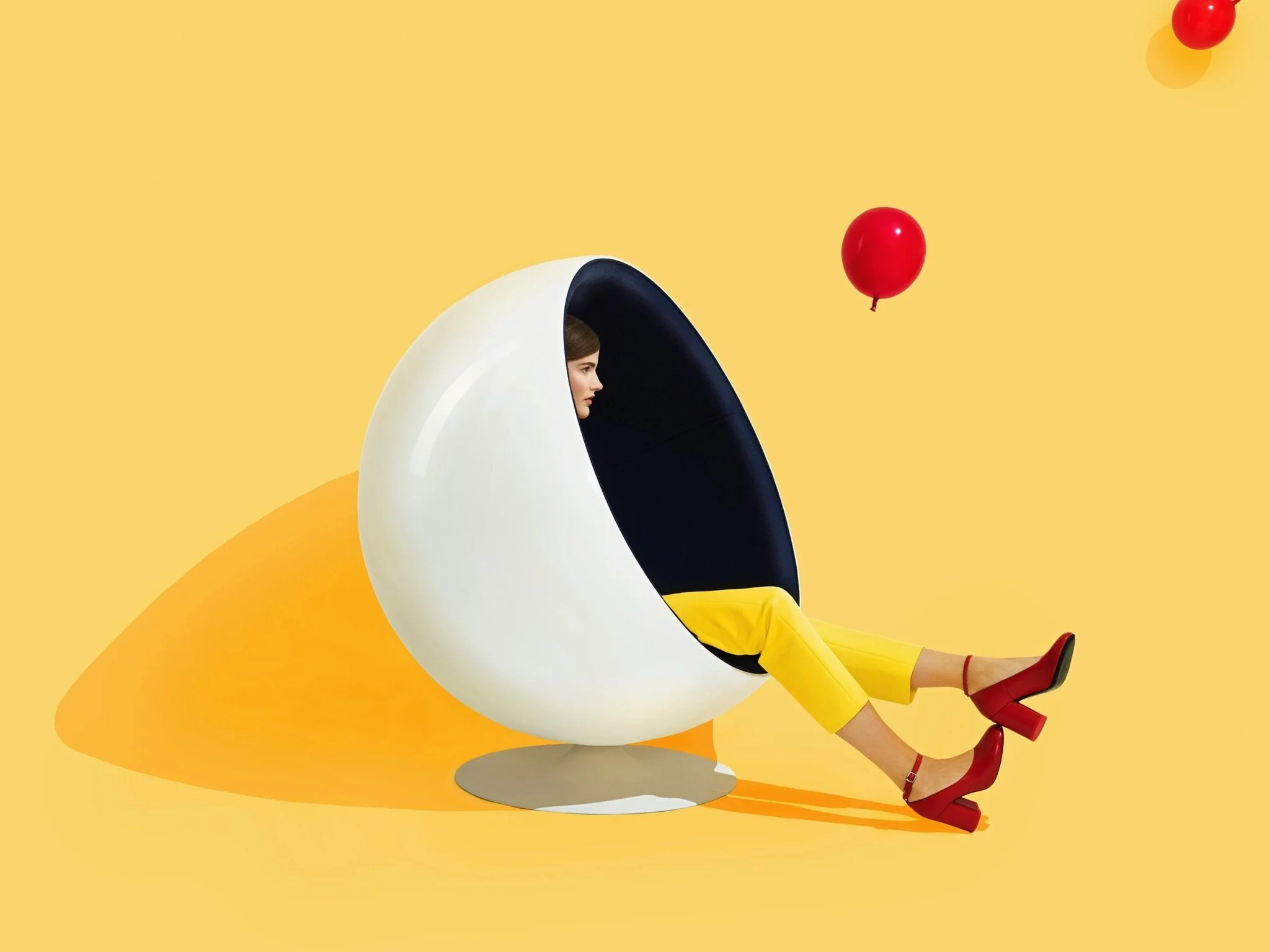 Eero Aarnio Originals Pallotuoli musta - Image 2